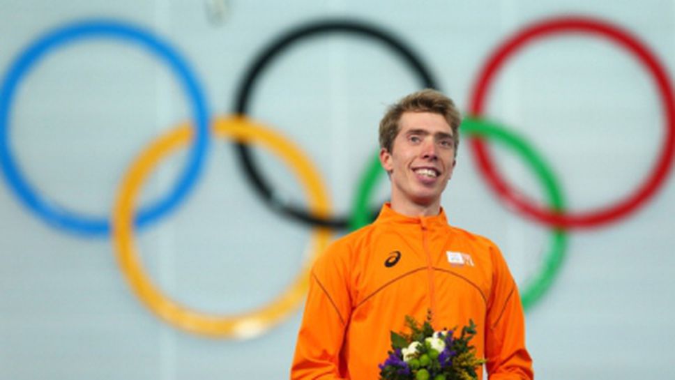 Холандия продължава да мачка конкуренцията в бързото пързаляне с кънки