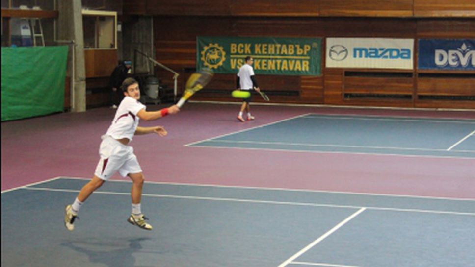 Бившият национал Кушев се класира за финала