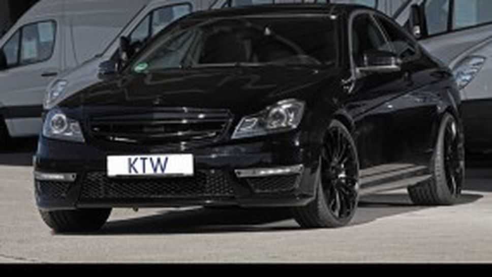 Много черен и силен Mercedes C53 AMG от KTW
