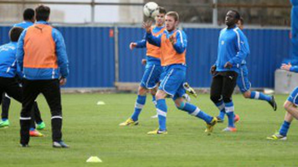 Кошмар за Левски  - още един титуляр с контузия, португалец изваден от групата