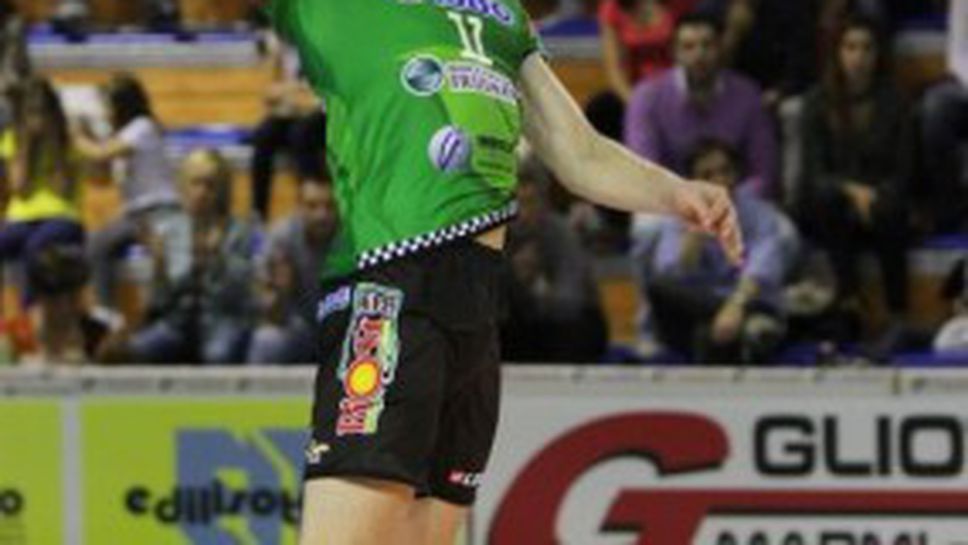 Страхотен Дани Милушев с 20 точки! Сора на полуфинал в Серия А2