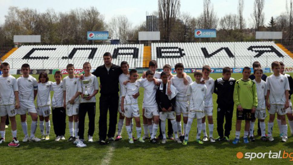 100 години “Славия“ - Международен футболен турнир за деца, родени 2000г.