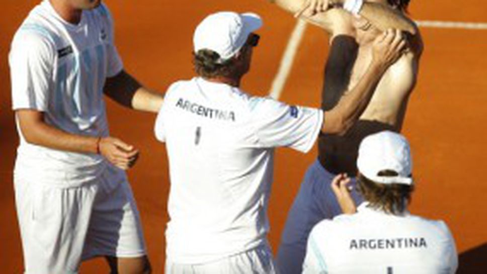 Аржентина на полуфинал за Купа "Дейвис"