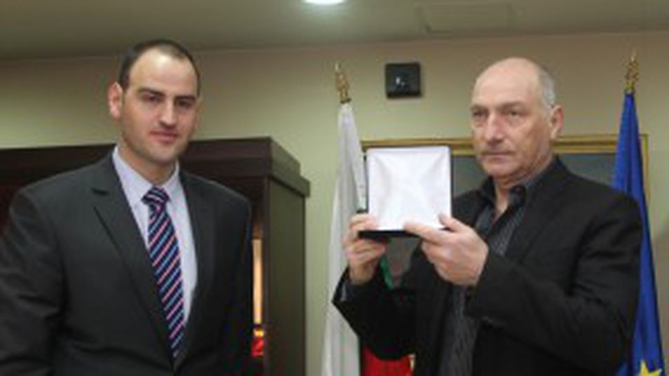 Стойчев: Българският спорт нямаше да бъде същият без Славия