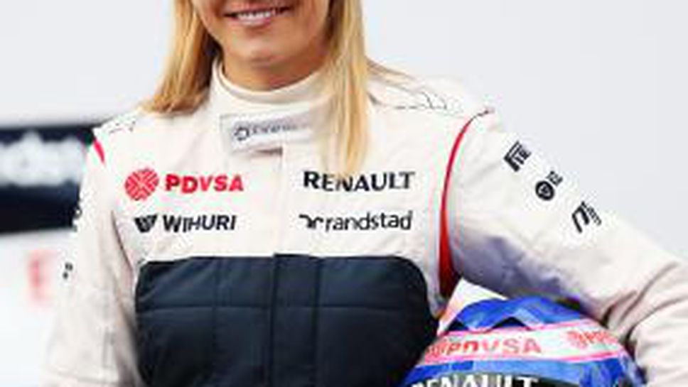 Сузи Волф към теста за млади пилоти