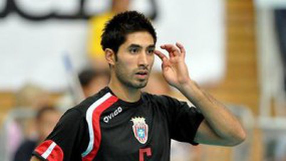 Рафаел Редвиц взе френски паспорт, иска да играе за "петлите"