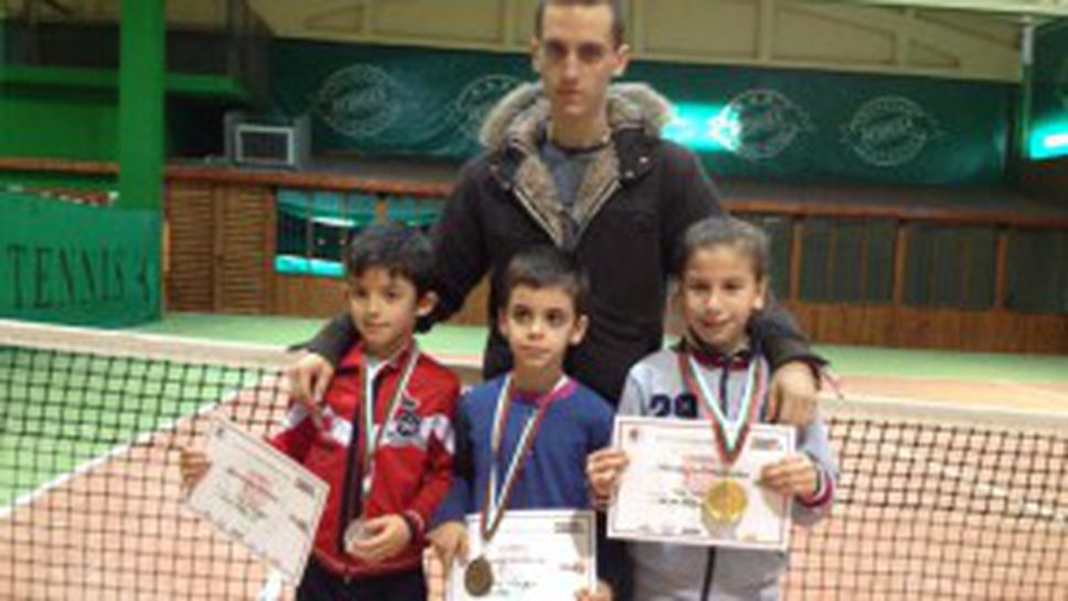 "Изида" подкрепя програмата "Тенис 10"