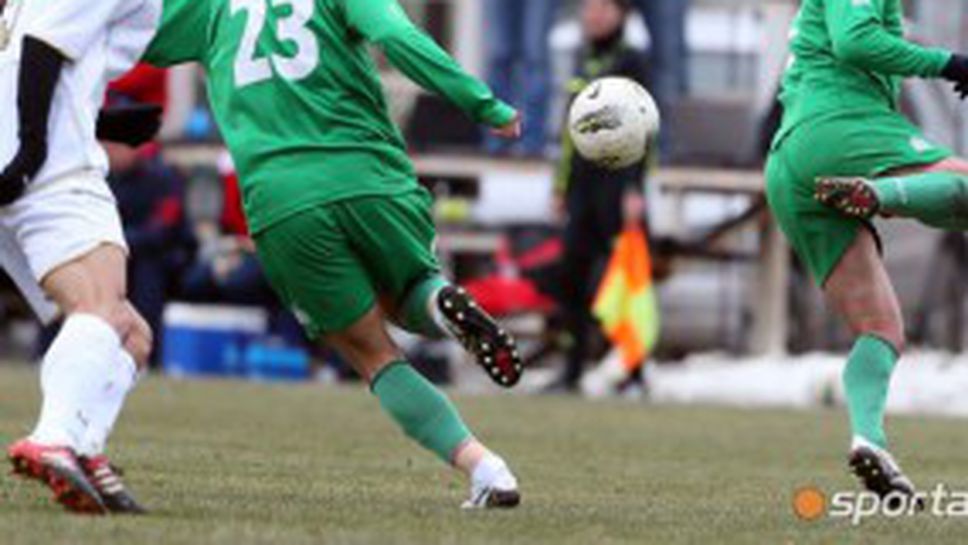 Даряват Ботев (Вр) с "Търговци на презервативи"