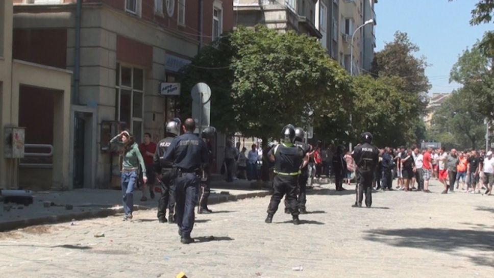 Без сблъсъци между полиция и фенове на ЦСКА пред БФС
