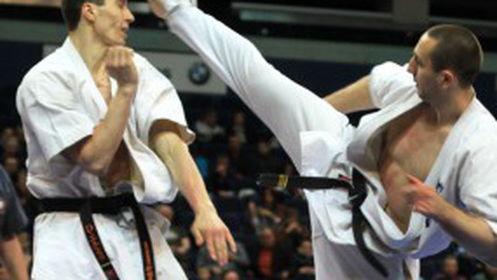 Валери Димитров стана за 3-ти път световен шампион по карате (видео)