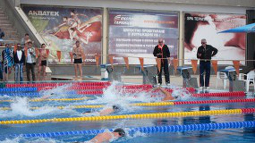 Над 90 участници на плувното състезание от Варненската универсиада