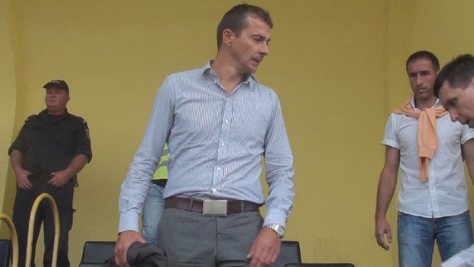 Новият треньор на Левски пристигна на "Христо Ботев"
