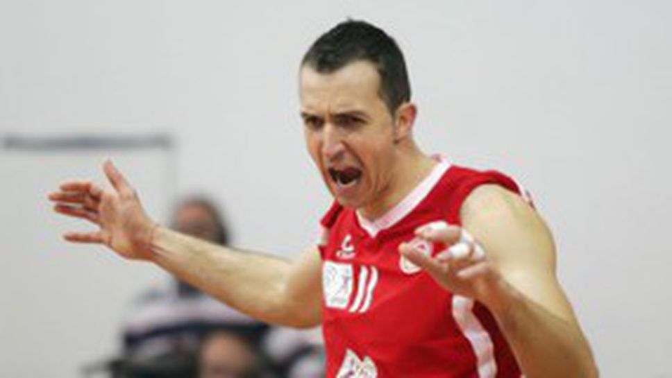 Без Боян Йорданов в националния отбор