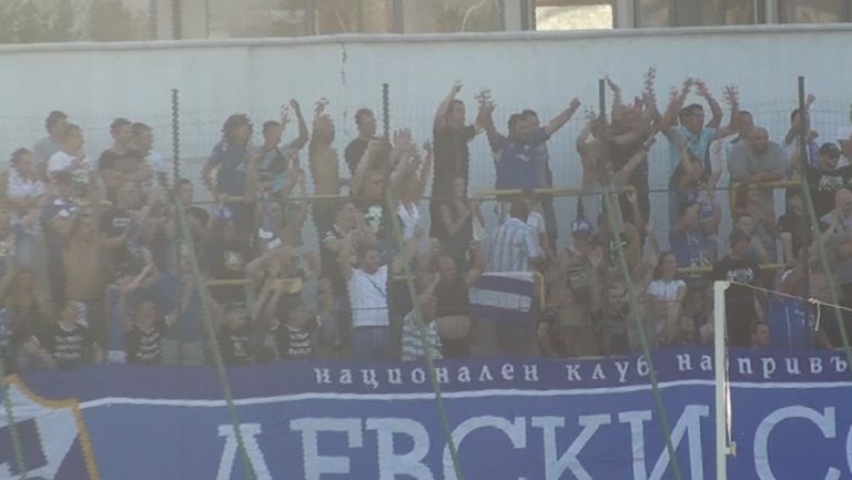 Радост след втория гол за Левски