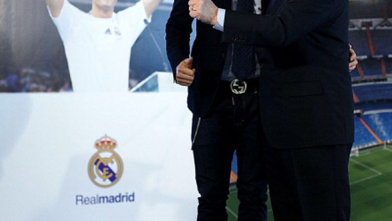 Кристиано ще вземе над 100 млн., Реал Мадрид ще плати над 200