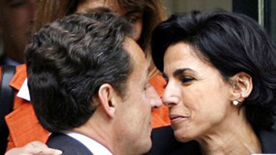 Бивш френски министър иска Меси за съпруг