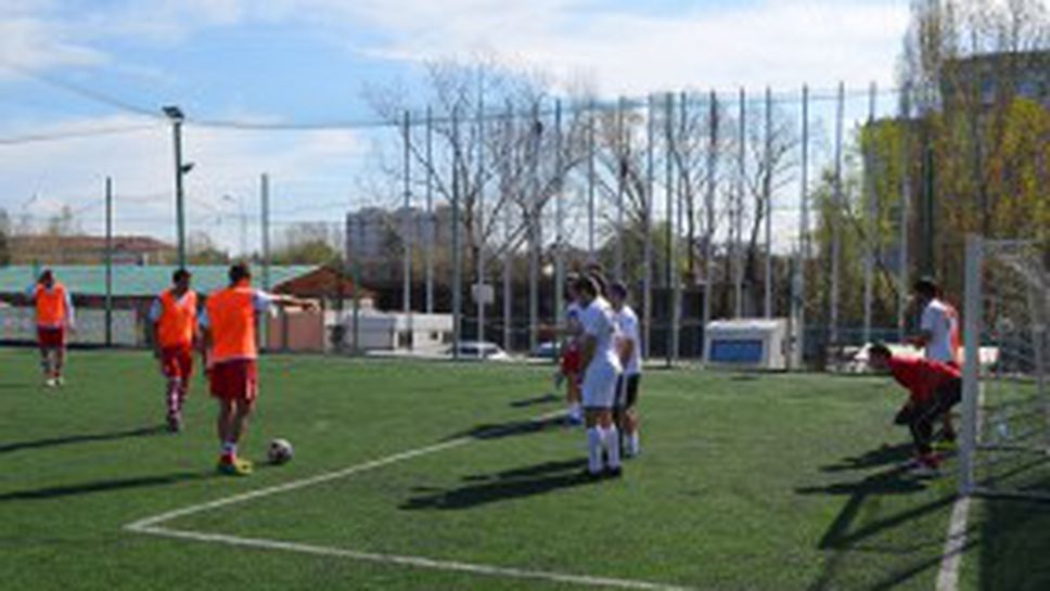 Изи Кредит спечели Великденския турнир по минифутбол за купа "Олимпия"