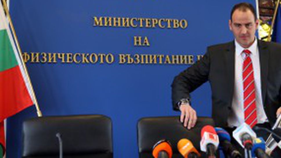 Спортните клубове на ЦСКА с редица въпроси към Петър Стойчев и поведението му