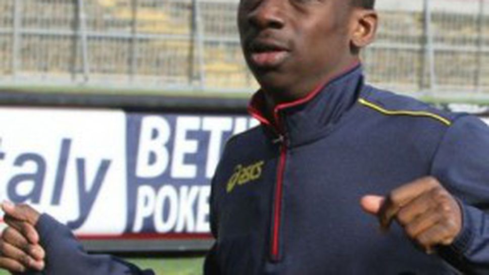 Проститутка, травестит и футболист разсмяха Ботуша