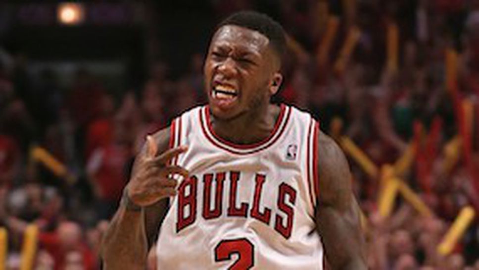 Нейт Робинсън избухна, а Булс поведоха с 3-1 след победа с 3 продължения