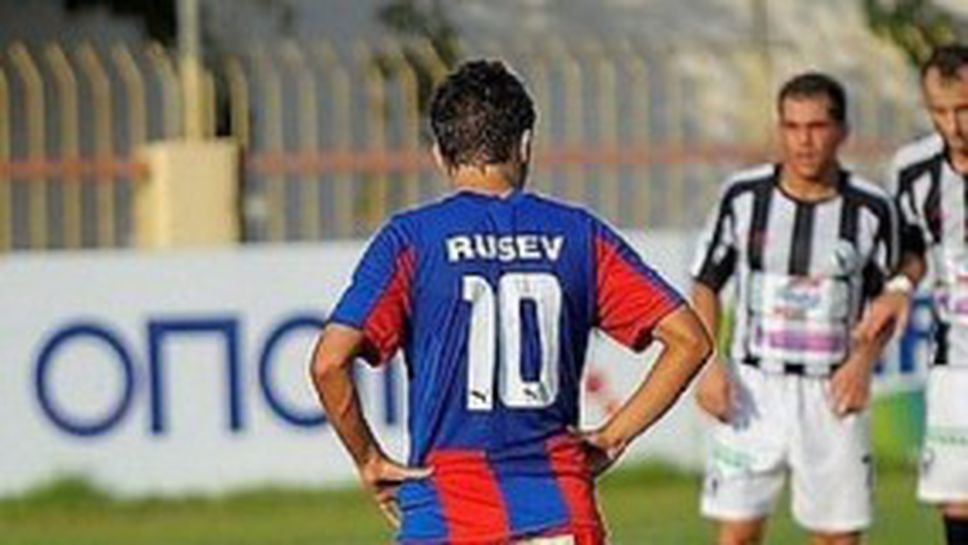 Иван Русев донесе победата на Докса