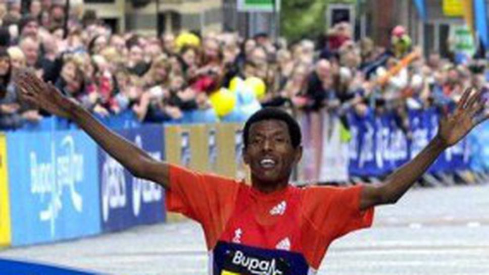 Кипсанг спъва Гебреселасие по пътя му към седма победа в Манчестър