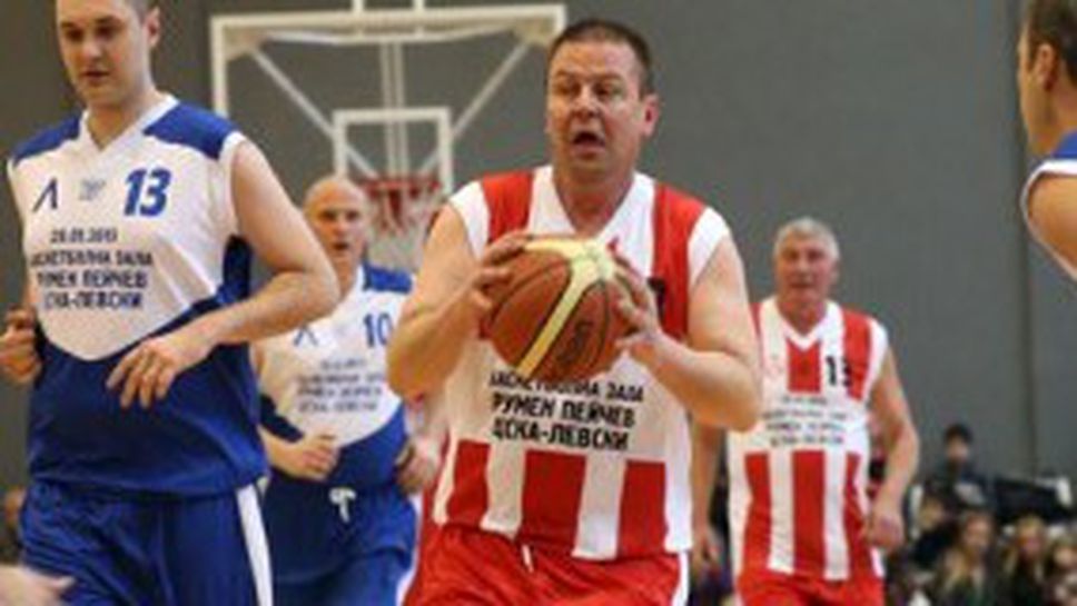 Шошо и компания играят благотворително днес в Хасково