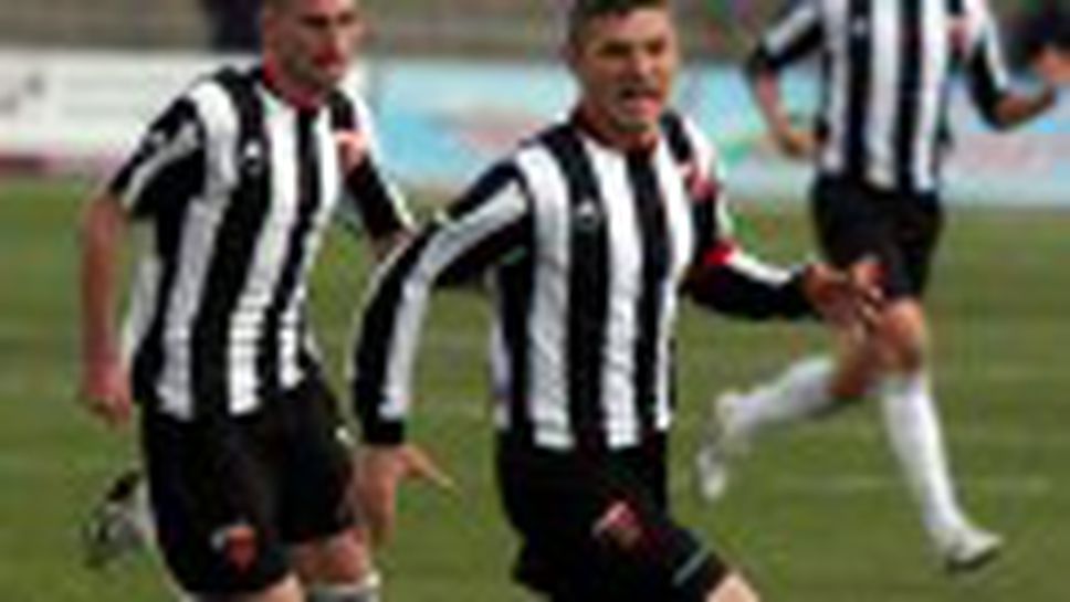 Локомотив (Пловдив) отстрани Левски за купата