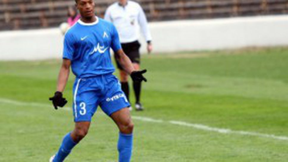 Панатинайкос с мераци за бивш халф на Левски