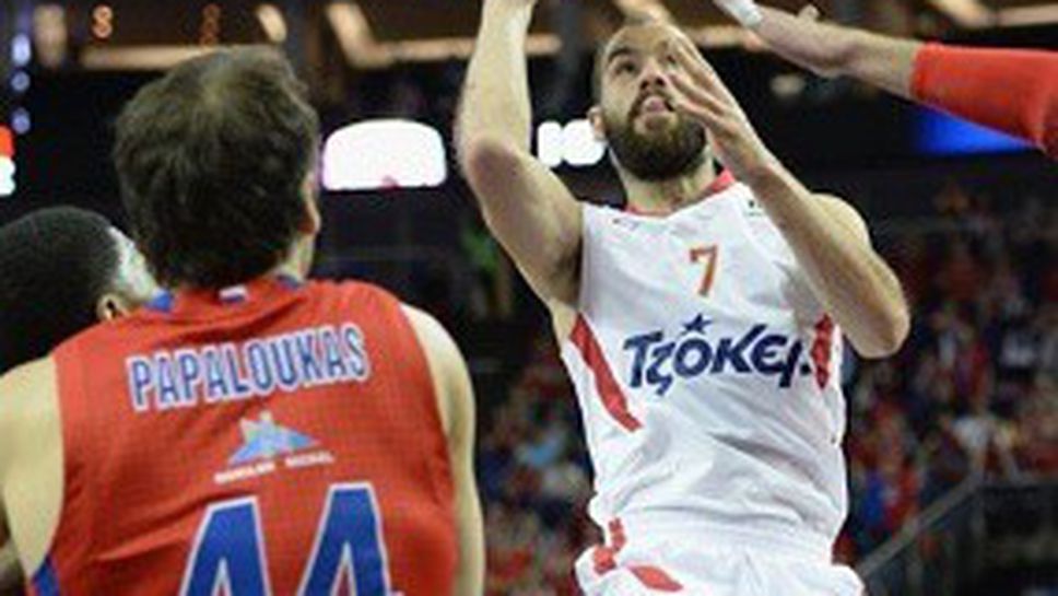 Олимпиакос смаза ЦСКА (М) и ще защитава титлата си в Евролигата