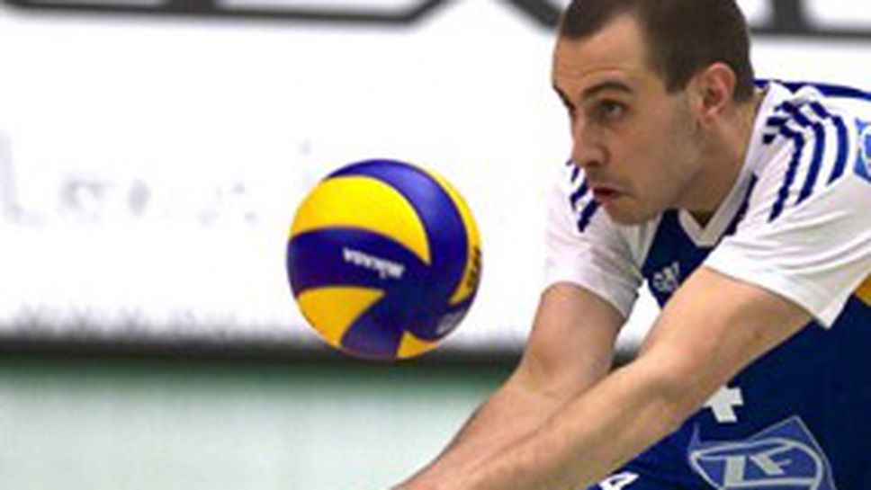 Вальо Братоев още един сезон във Фридрихсхафен