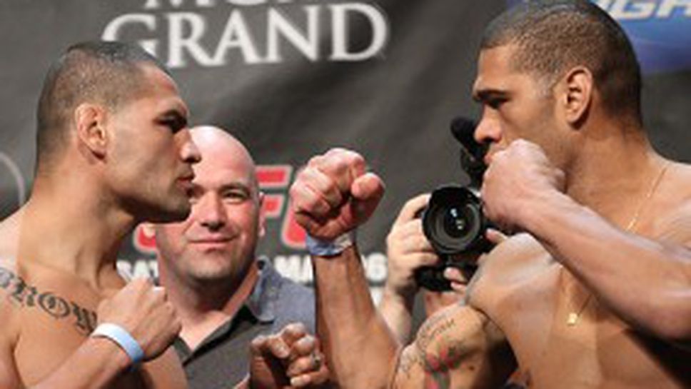 Кейн Веласкес отнесе Силва