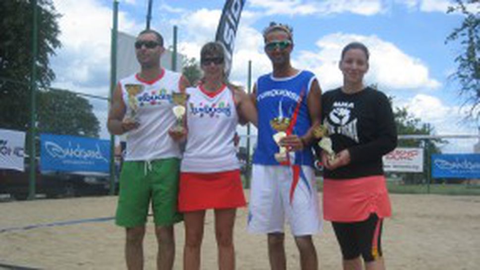 Отборите на Тurquoise България спечелиха международен турнир по плажен тенис