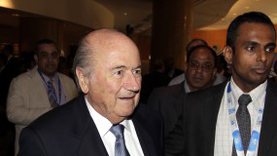 Блатер притеснен да не го обвинят в дискриминация