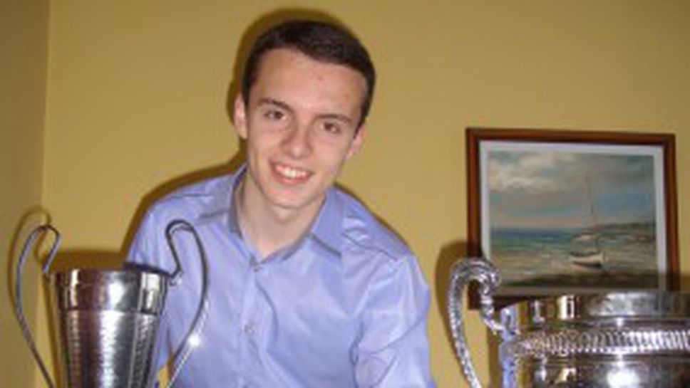 Георги Величков на абитуриентски бал преди ЕП по снукър