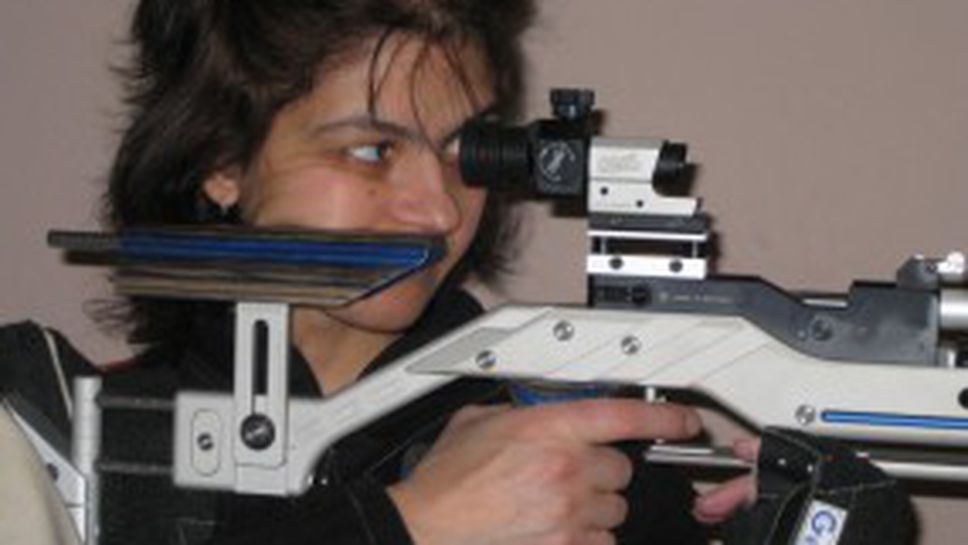 Петя Луканова се класира 58-ма на пушка от три положения на СК