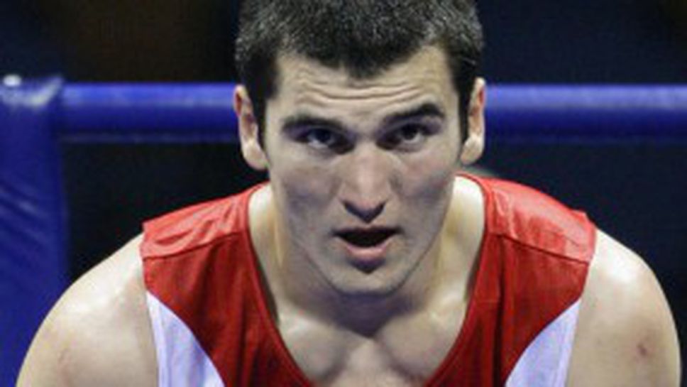 Съперник на Тервел Пулев дебютира в профибокса