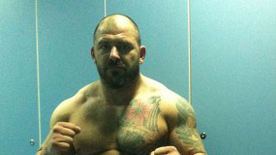 Калоян Иванов: Сам потърсих участие в Cage of Glory 4