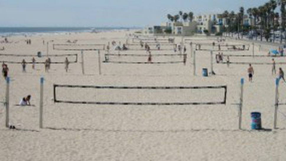 Възможно ли е във Варна да няма място, където да се играе плажен волейбол?