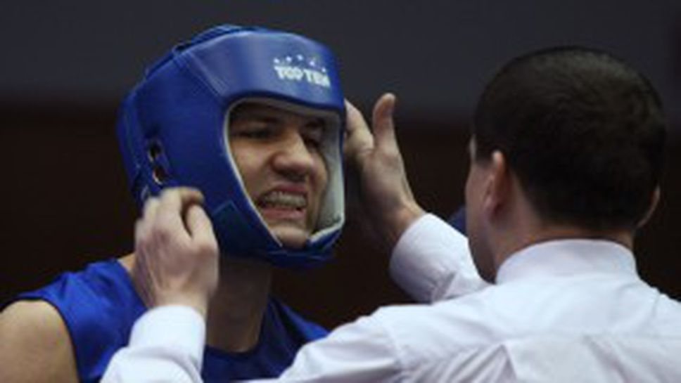 Победа и загуба за боксьорите ни на европейското в Минск