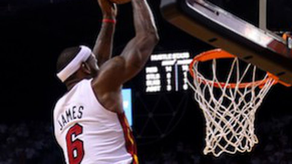 ЛеБрон отново демонстрира страхотния си атлетизъм (видео)