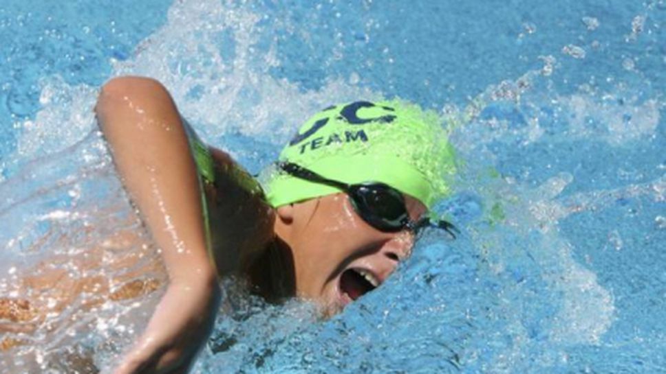 Четири национални рекорда бяха поставени на държавното първенство по плуване за деца