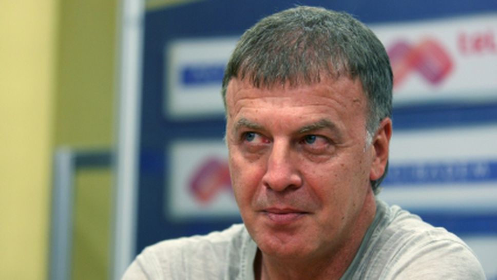 Сираков разкри какви играчи търси за Левски