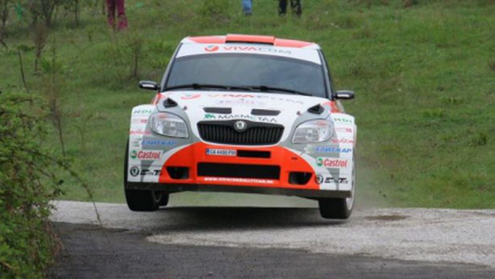 Илиев и Янакиев започват сезона с победа