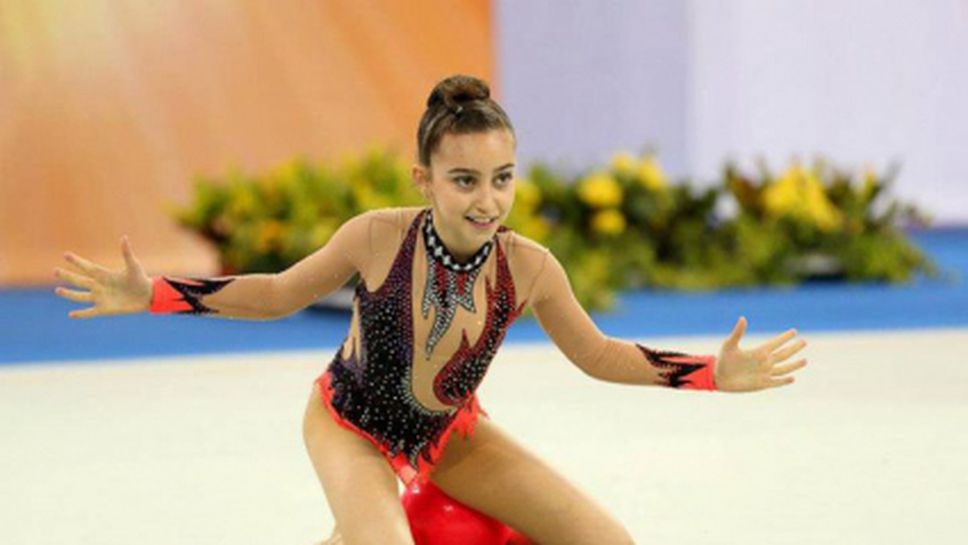 Кристина Великова спечели два златни и един сребърен медал