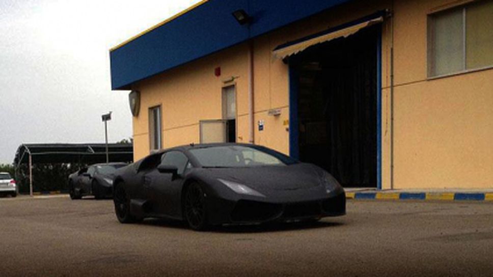 Заместникът на Lamborghini Gallardo се появи за първи път