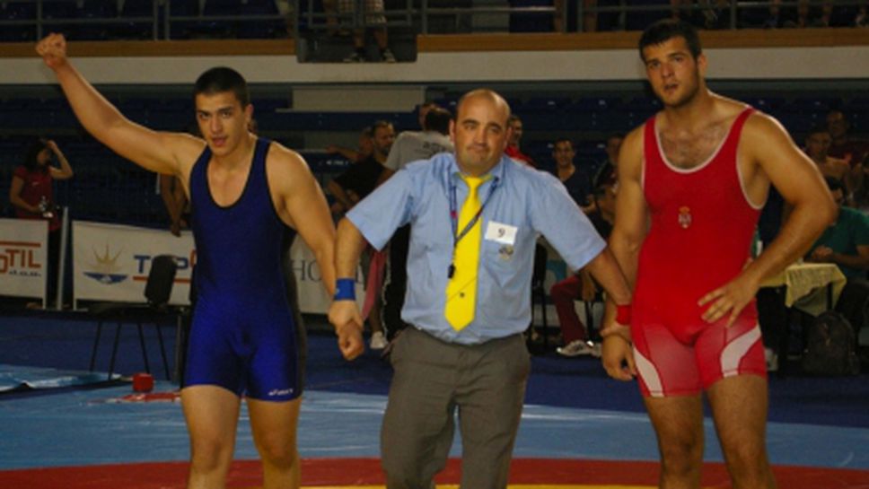 Европейска титла за борците ни на шампионата за кадети