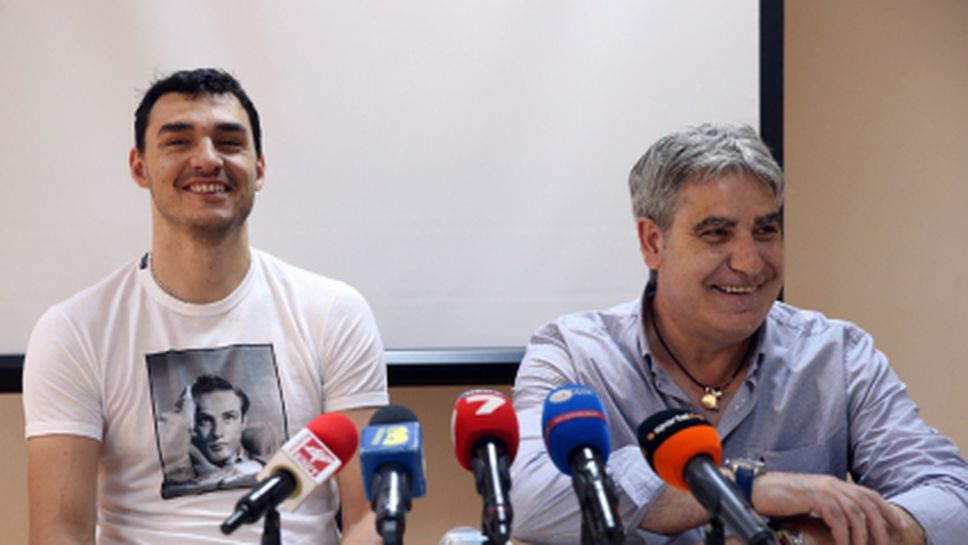 Владо Николов призова българите в САЩ да подкрепят отбора (ВИДЕО)