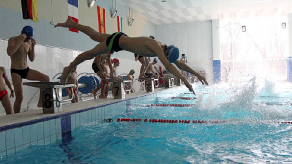 263 плувци на шампионата за мъже и жени ще стартират в София