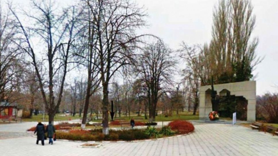 Привърженици на "канарчетата" ще строят паметник на Христо Ботев в Асеновград